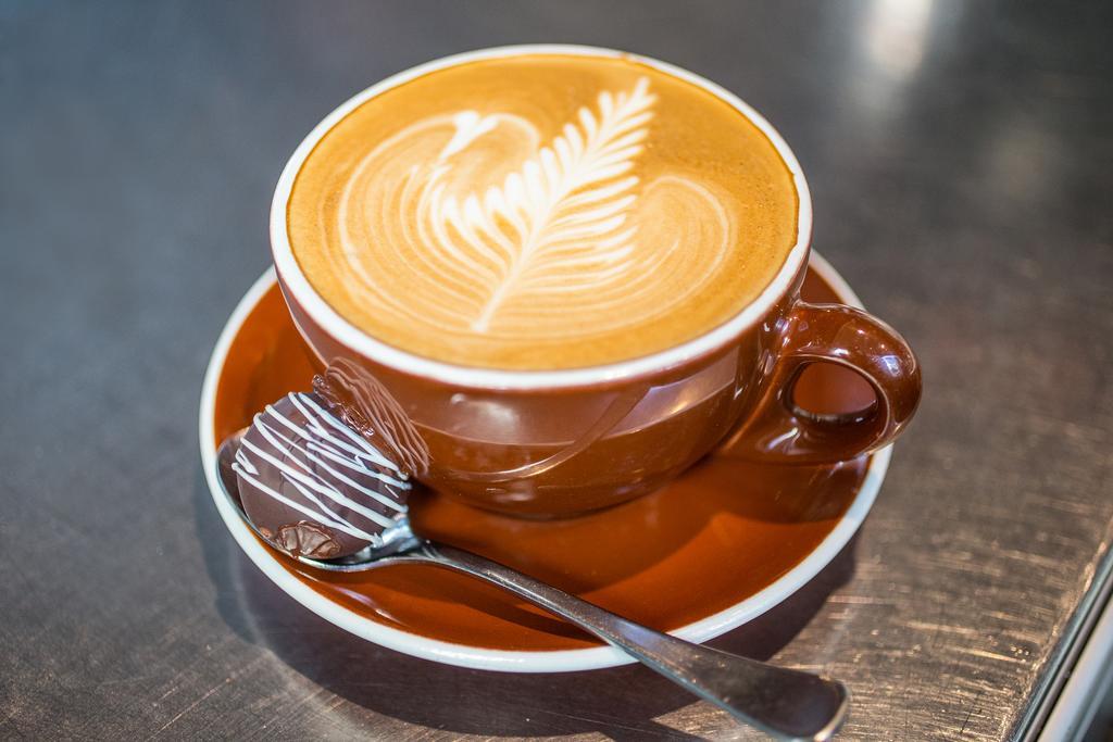 Bolton Hotel Wellington Dış mekan fotoğraf A latte