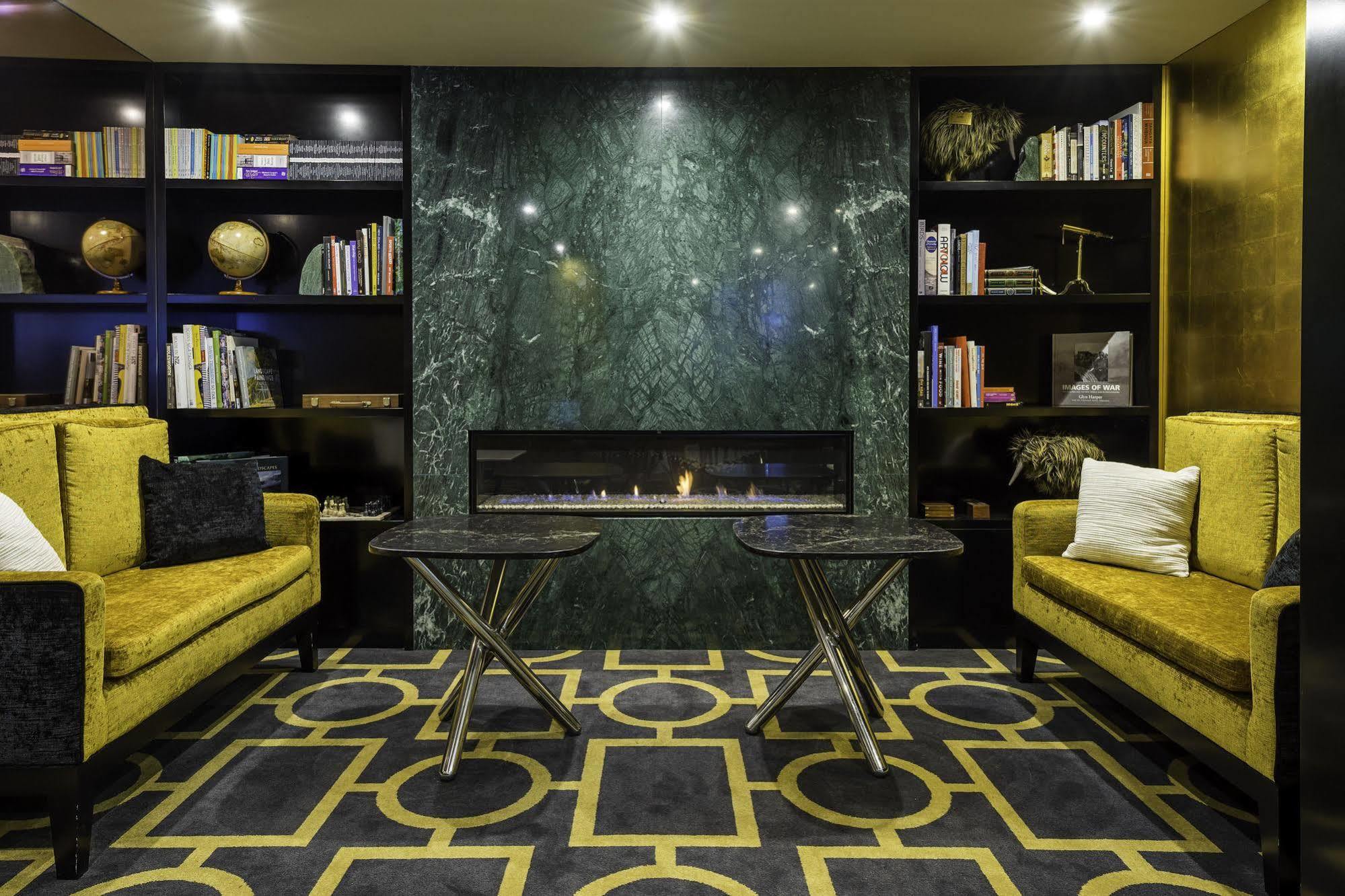Bolton Hotel Wellington Dış mekan fotoğraf The Library at The Ivy, Manchester