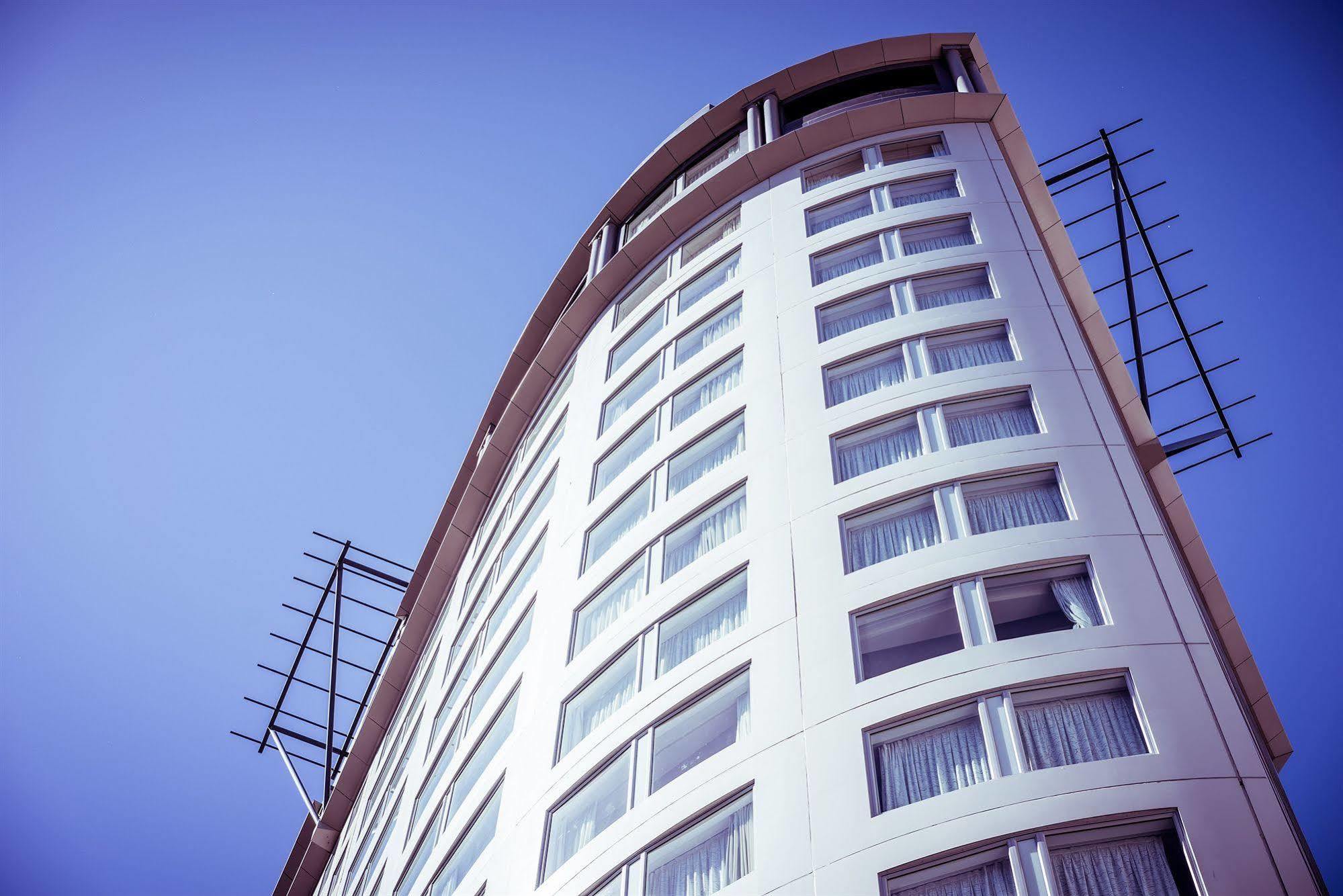 Bolton Hotel Wellington Dış mekan fotoğraf The hotel in 2007